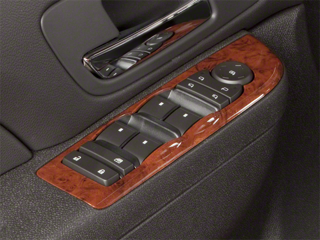 2013 Chevrolet Avalanche LS