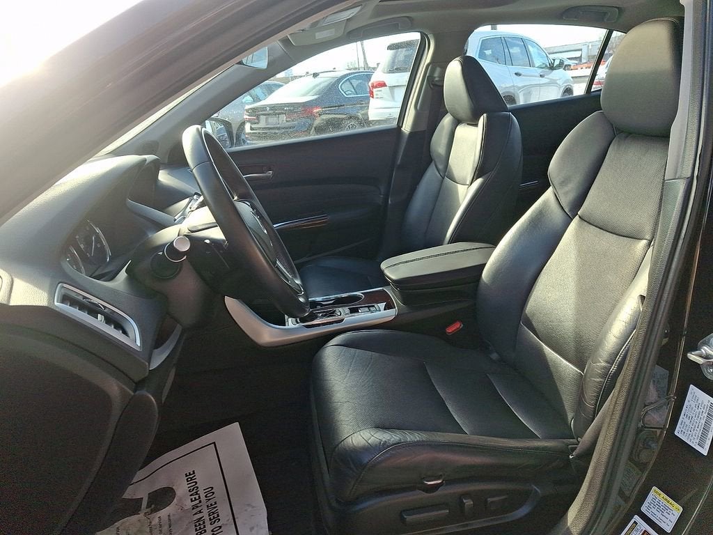2017 Acura TLX w/Technology Package