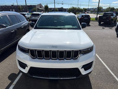 2025 Jeep Grand Cherokee Laredo X 4x4