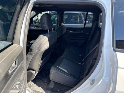 2025 Jeep Grand Cherokee Laredo X 4x4