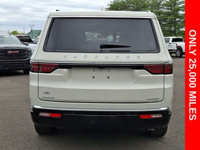 2022 Jeep Wagoneer Series III 4x4