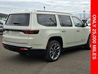 2022 Jeep Wagoneer Series III 4x4