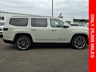 2022 Jeep Wagoneer Series III 4x4