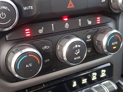 2020 RAM 1500 Big Horn Crew Cab 4x4 5'7" Box