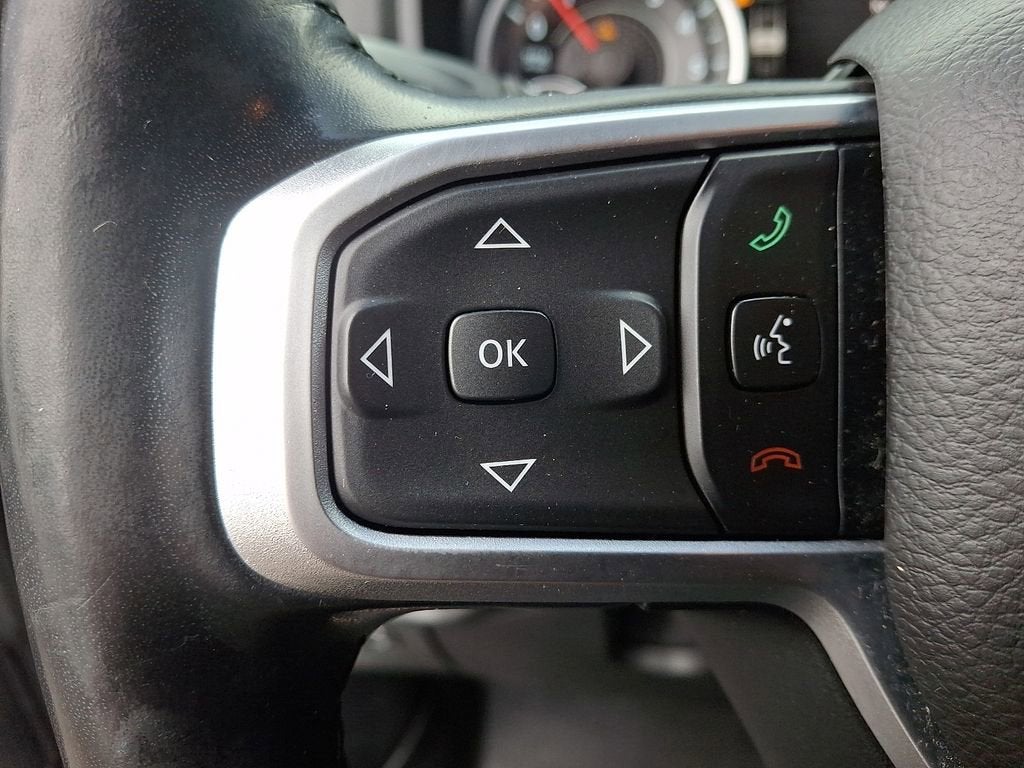 2020 RAM 1500 Big Horn Crew Cab 4x4 5'7" Box