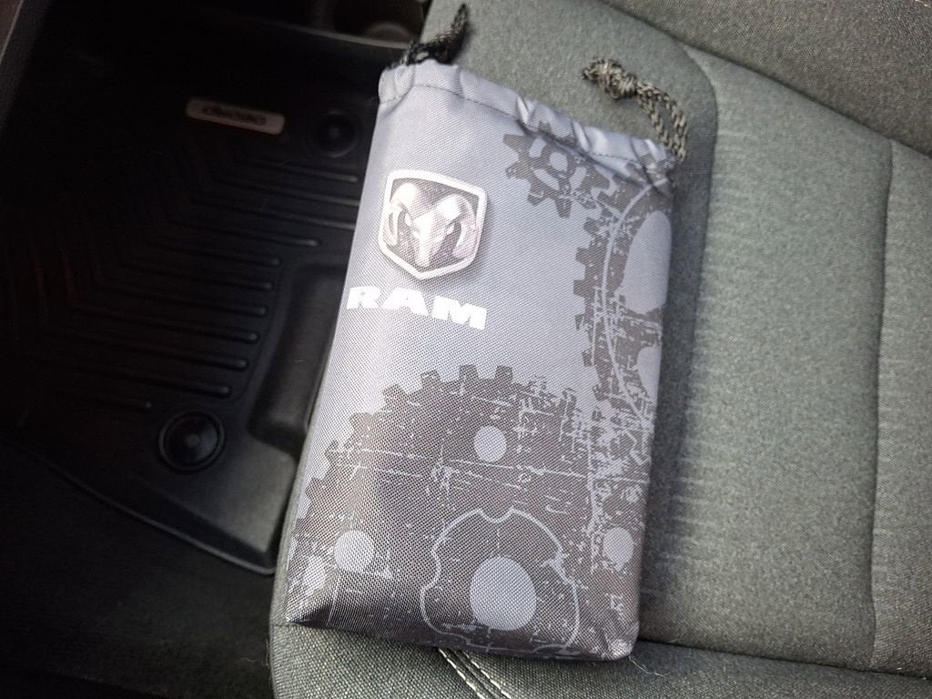 2020 RAM 1500 Big Horn Crew Cab 4x4 5'7" Box