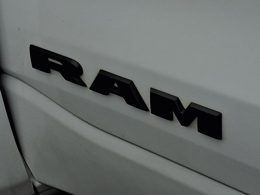 2020 RAM 1500 Big Horn Crew Cab 4x4 5'7" Box