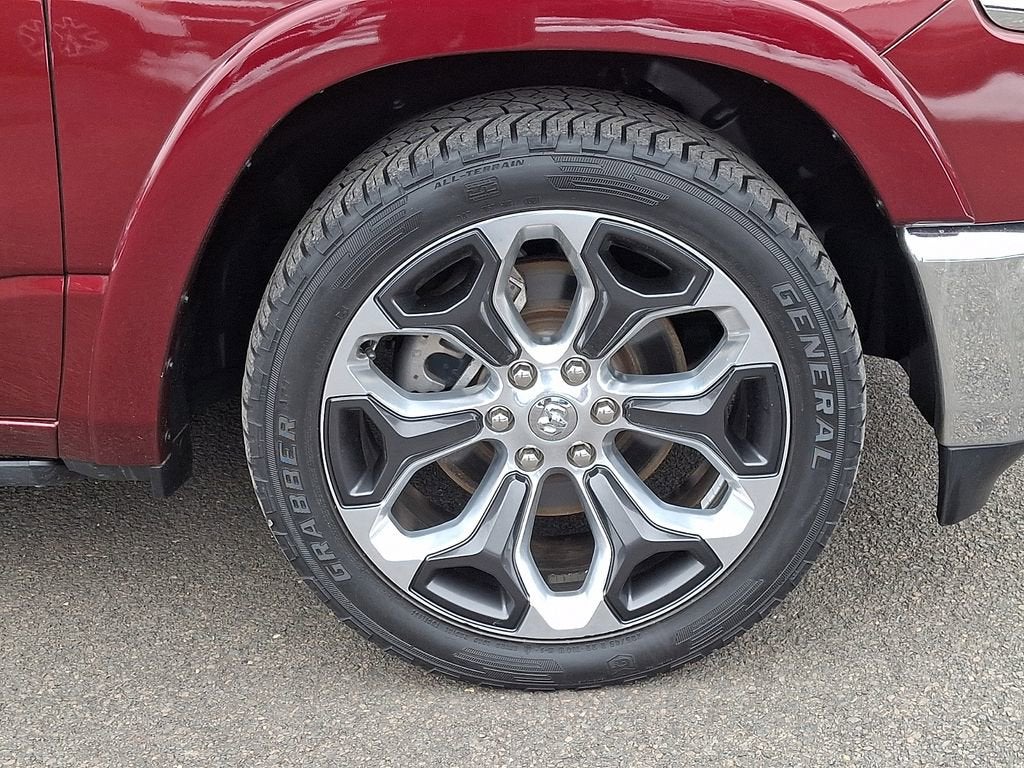 2019 RAM 1500 Limited Crew Cab 4x4 5'7" Box