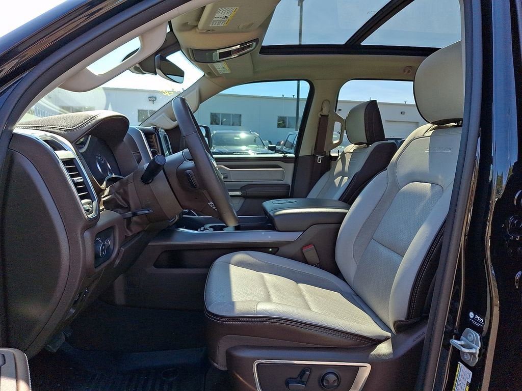 2025 RAM 1500 Laramie Crew Cab 4x4 5'7" Box