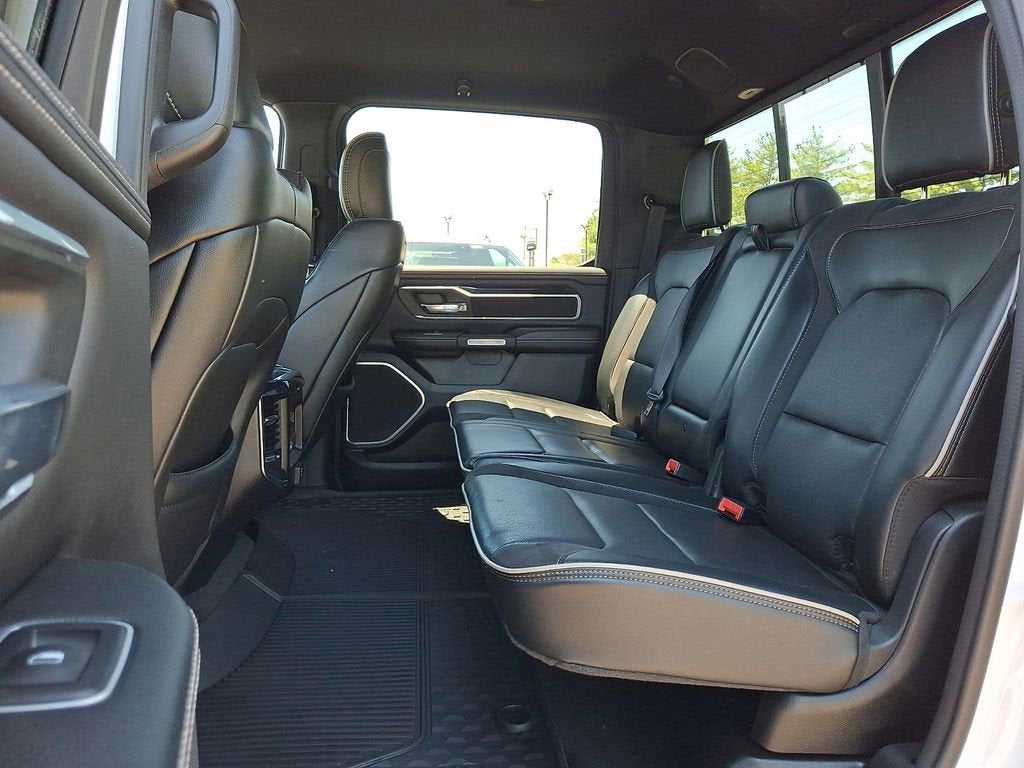 2022 RAM 1500 Laramie Crew Cab 4x4 5'7" Box