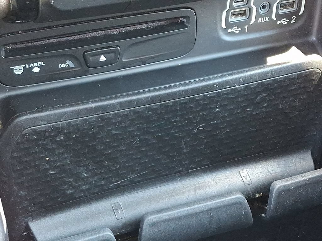 2019 RAM 1500 Laramie Crew Cab 4x4 5'7" Box
