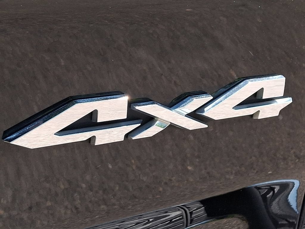 2019 RAM 1500 Laramie Crew Cab 4x4 5'7" Box