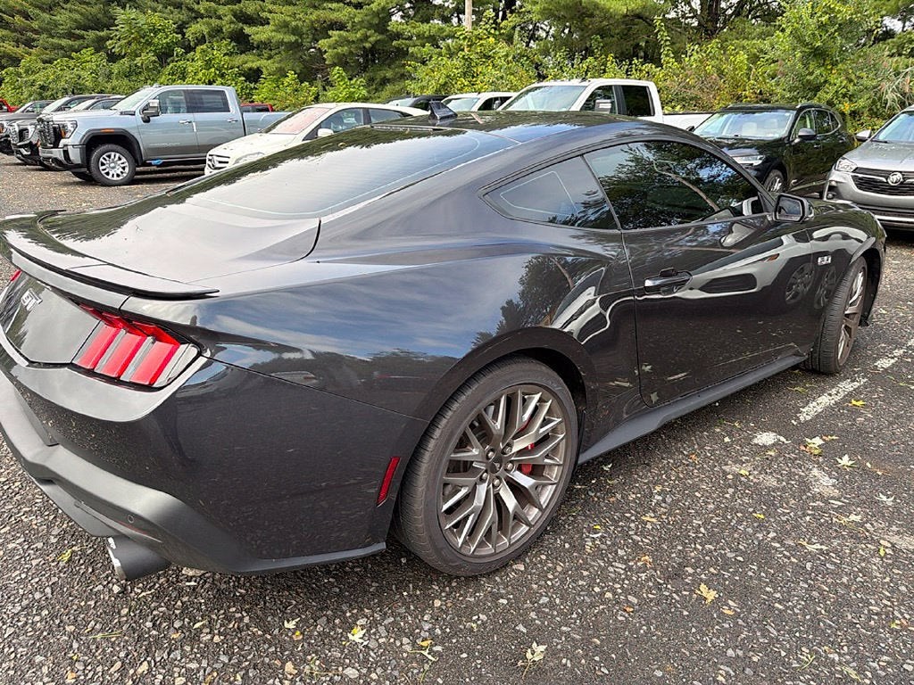 2024 Ford Mustang GT Premium Fastback