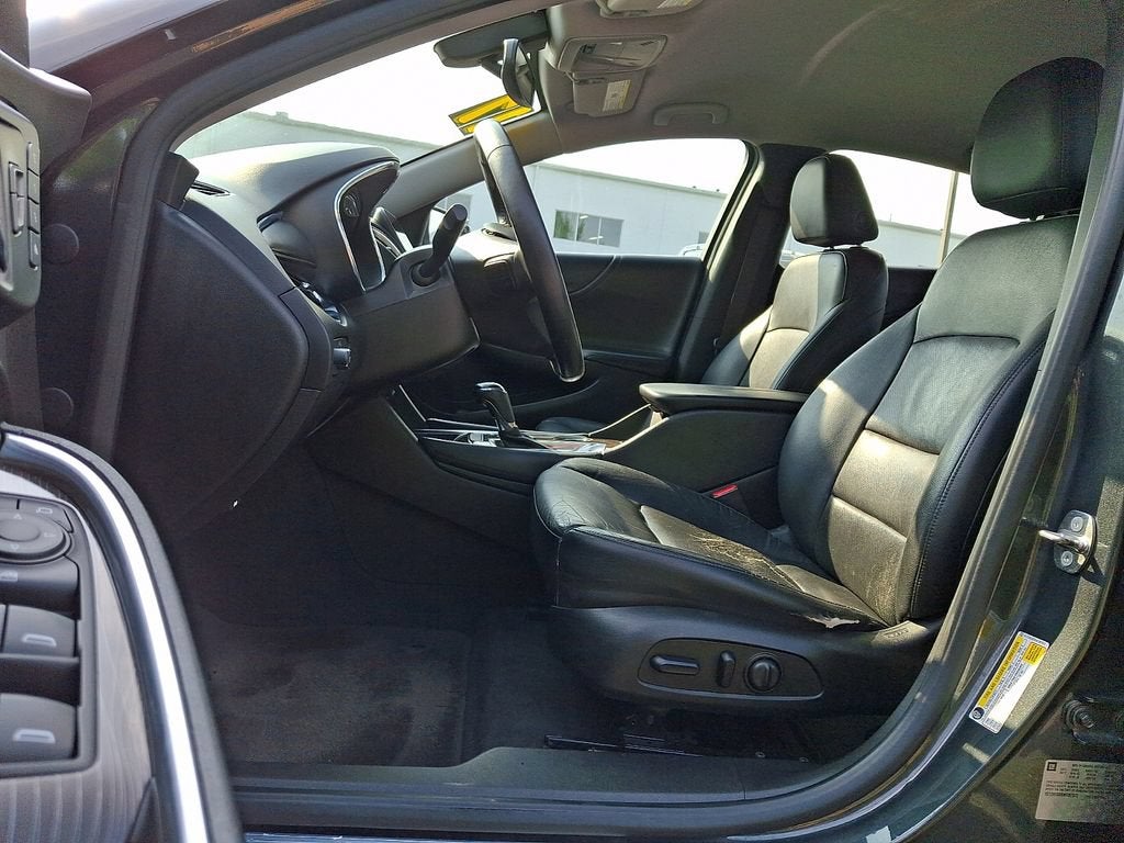 2017 Chevrolet Malibu Premier - Photo 13