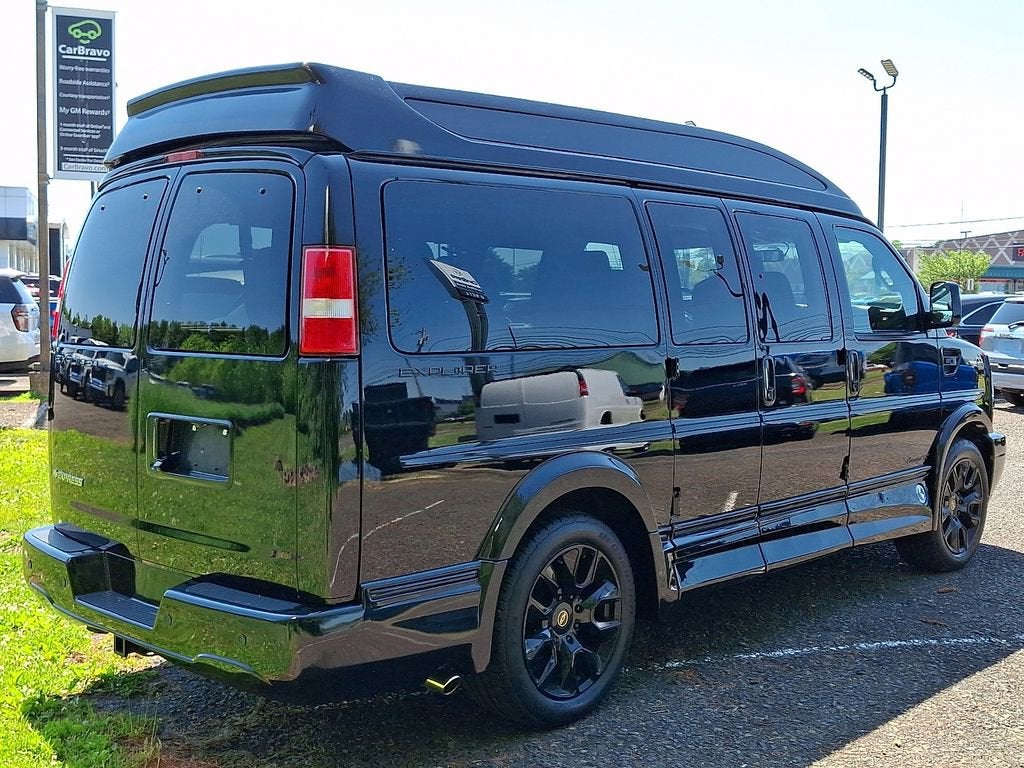 2023 Chevrolet Express Cargo 2500 WT