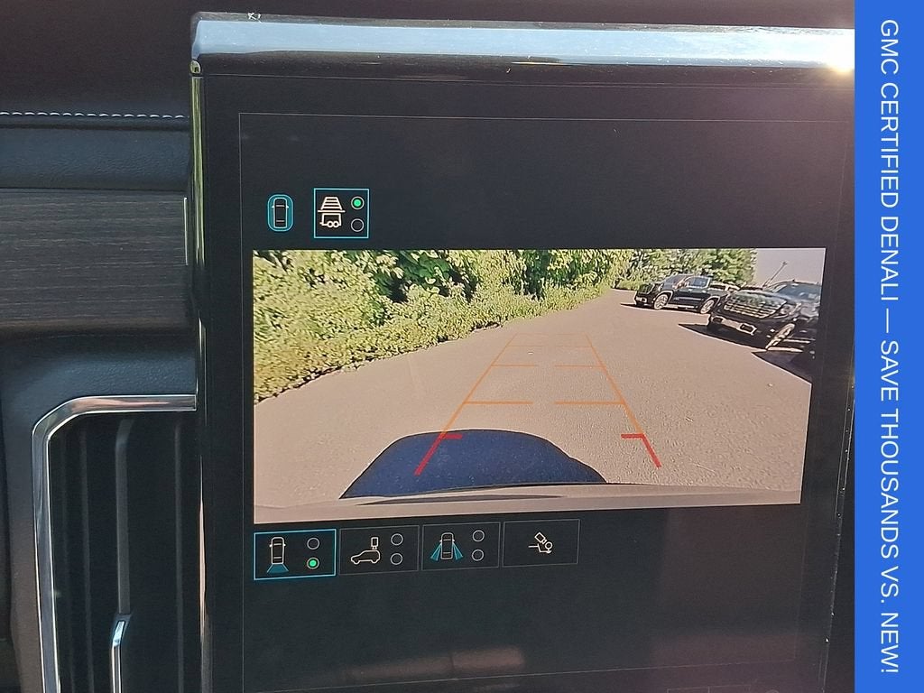 2024 GMC Acadia Denali