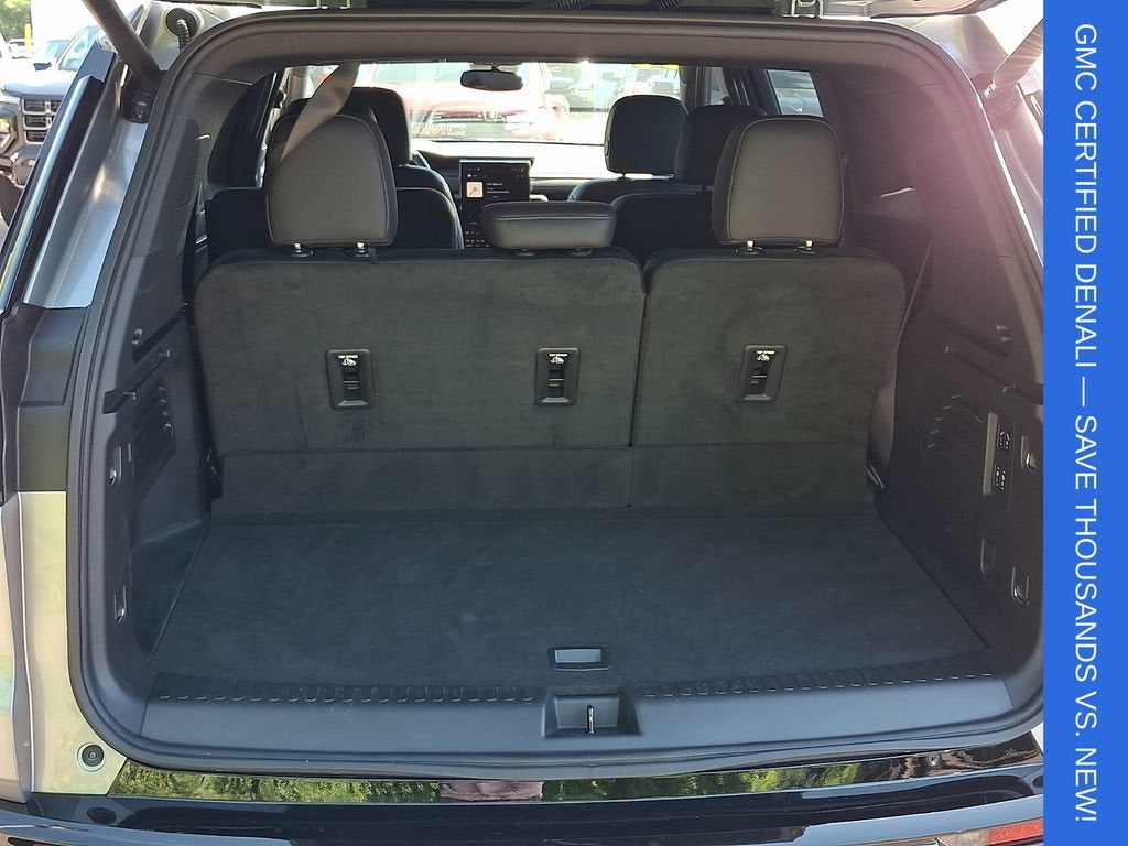 2024 GMC Acadia Denali