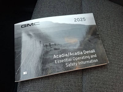 2025 GMC Acadia Elevation