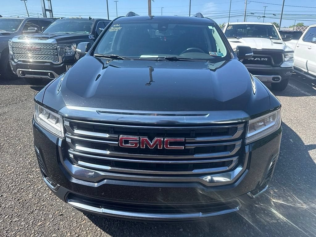 2023 GMC Acadia AT4
