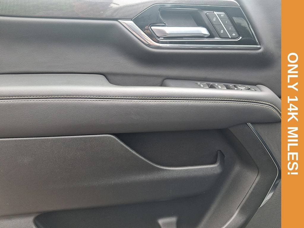 2025 GMC Yukon Elevation