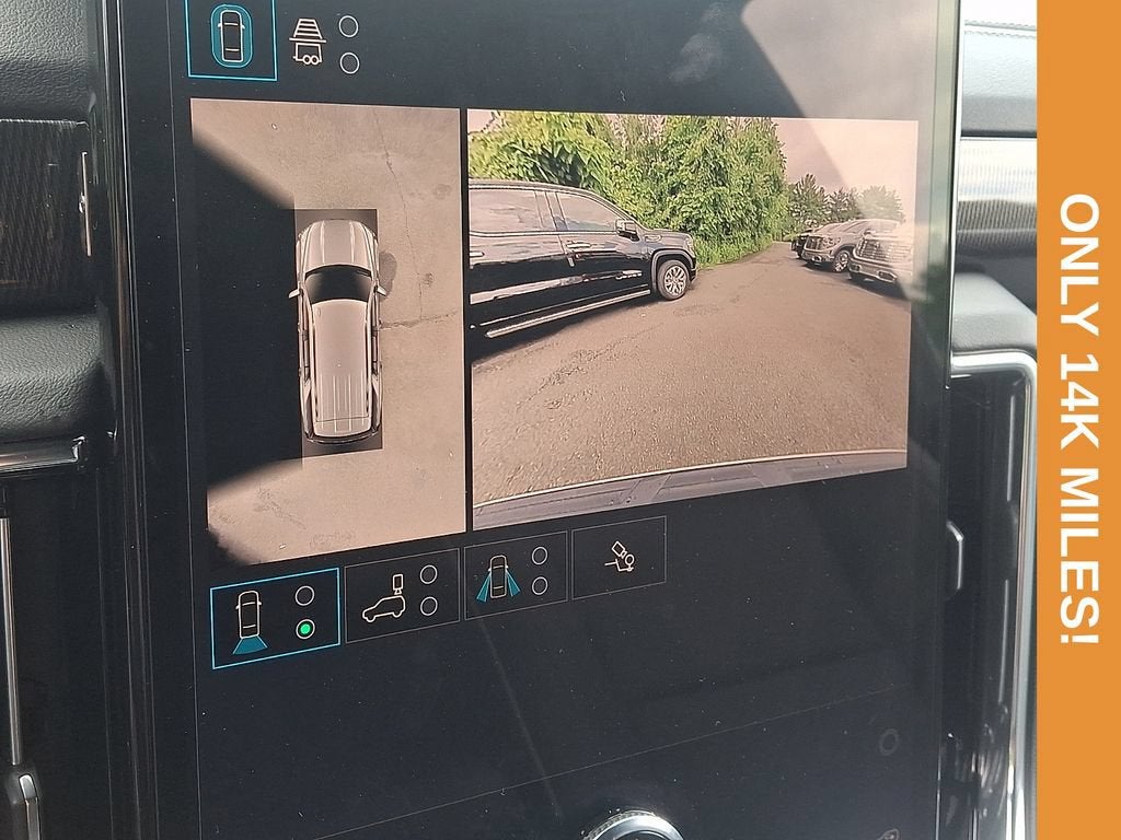 2025 GMC Yukon Elevation