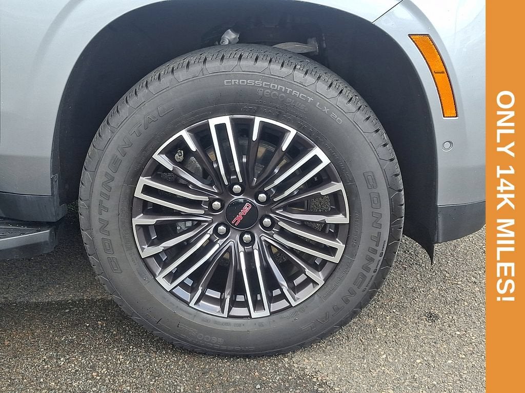 2025 GMC Yukon Elevation