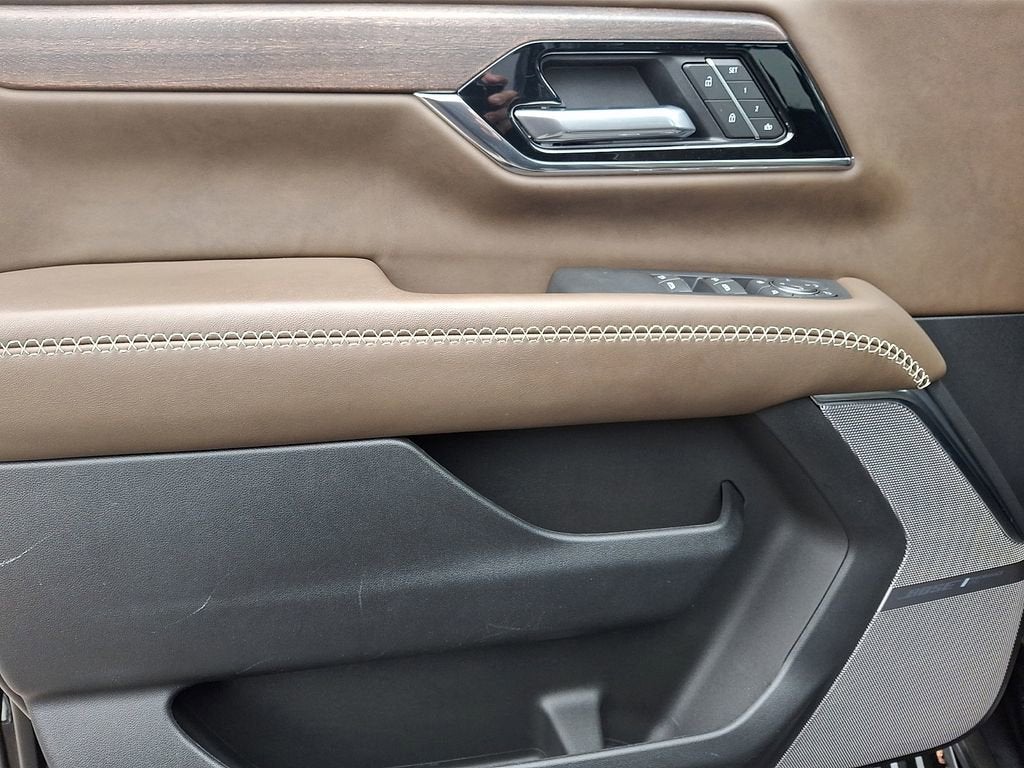 2025 GMC Yukon Denali Ultimate