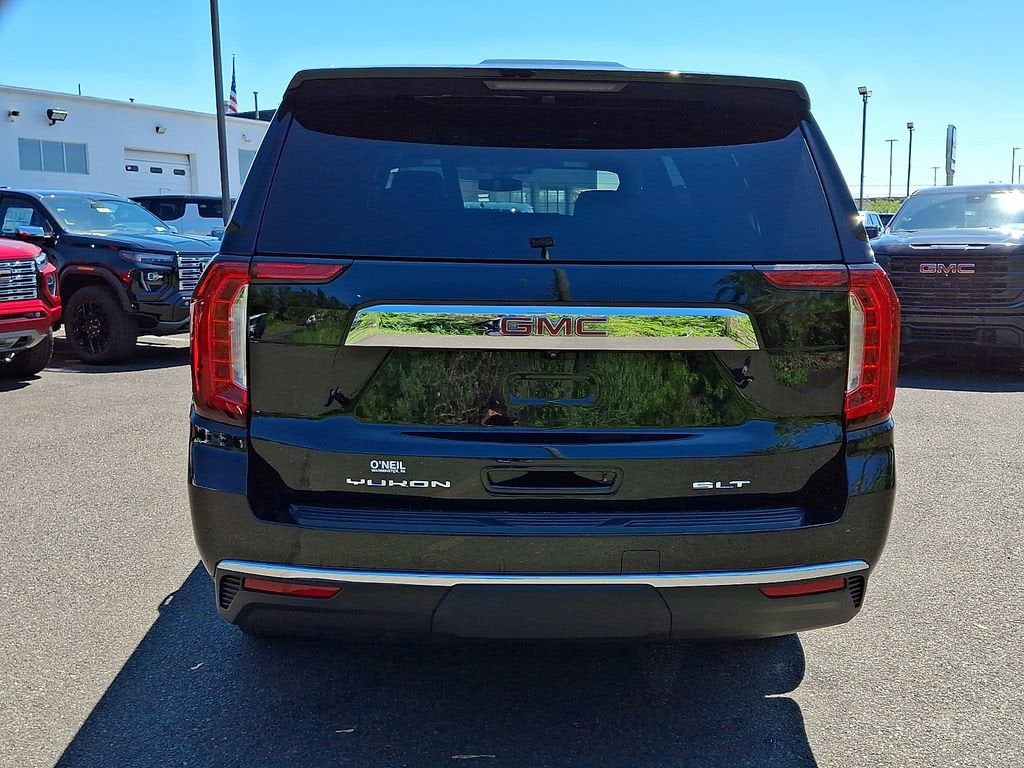 2022 GMC Yukon XL SLT