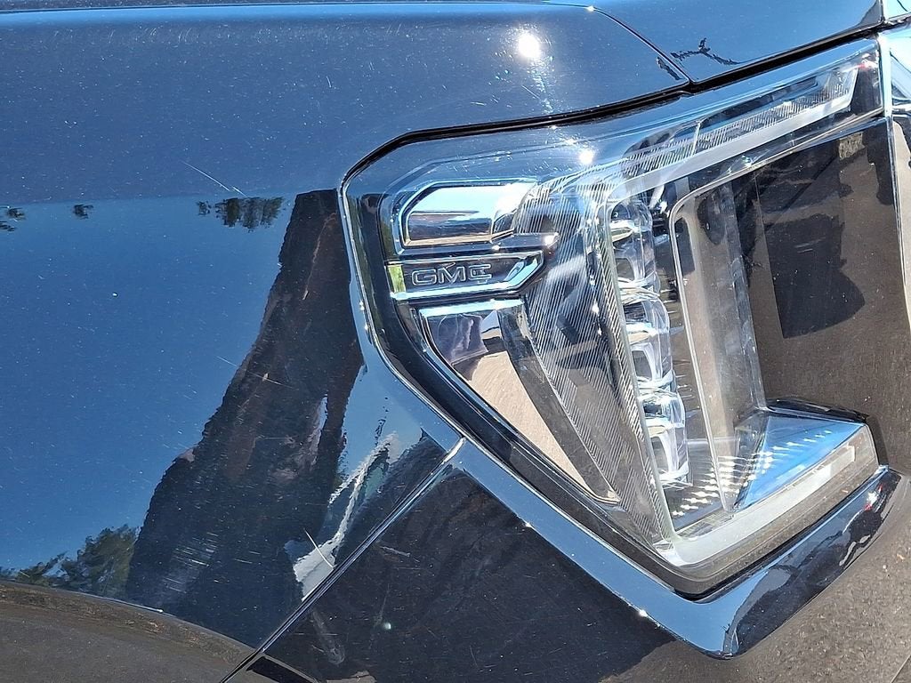 2022 GMC Yukon XL SLT