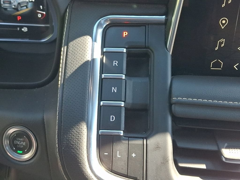 2024 GMC Yukon XL SLT