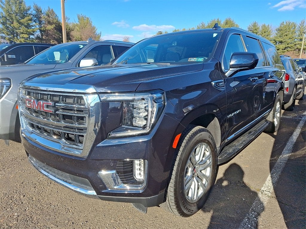 2023 GMC Yukon XL SLT