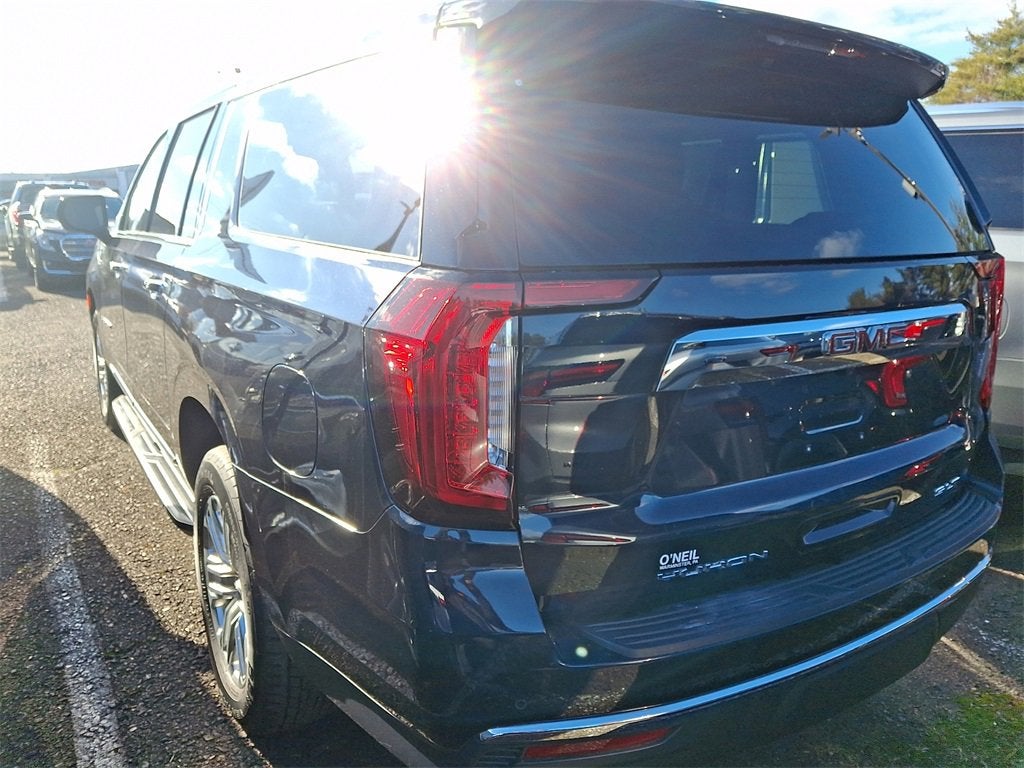 2023 GMC Yukon XL SLT