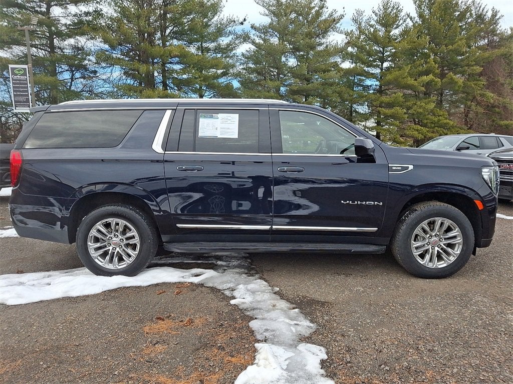 2023 GMC Yukon XL SLT