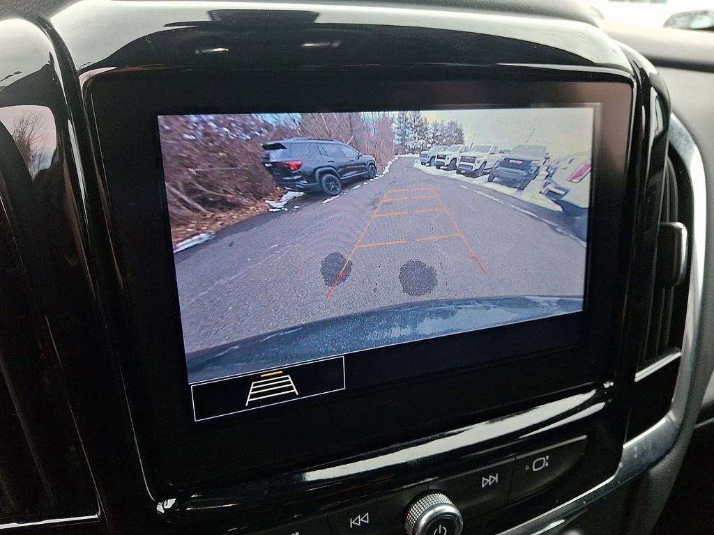 2021 Chevrolet Traverse LT Leather