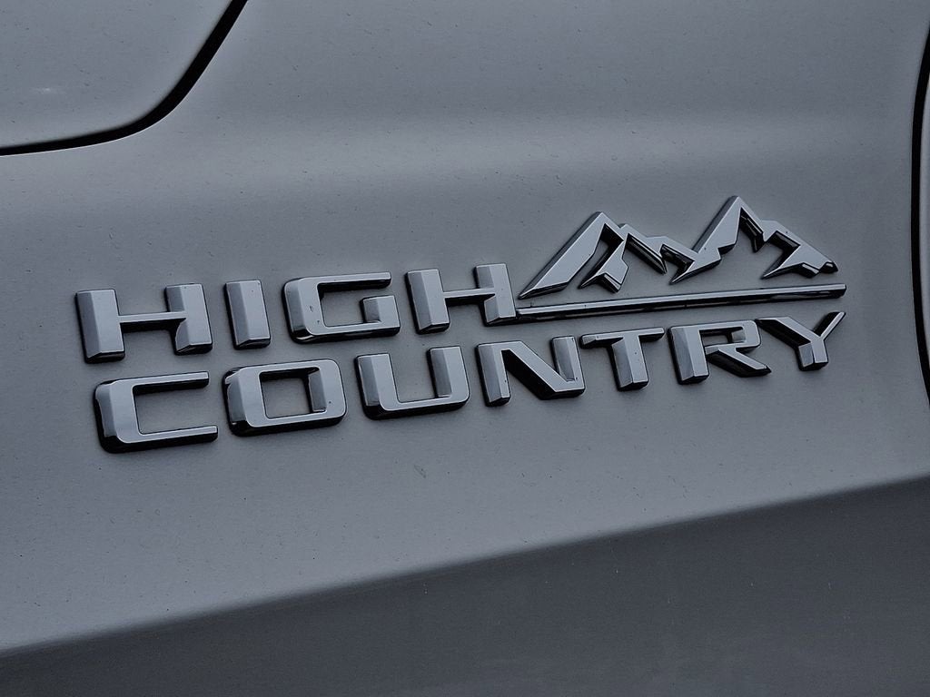 2021 Chevrolet Suburban High Country