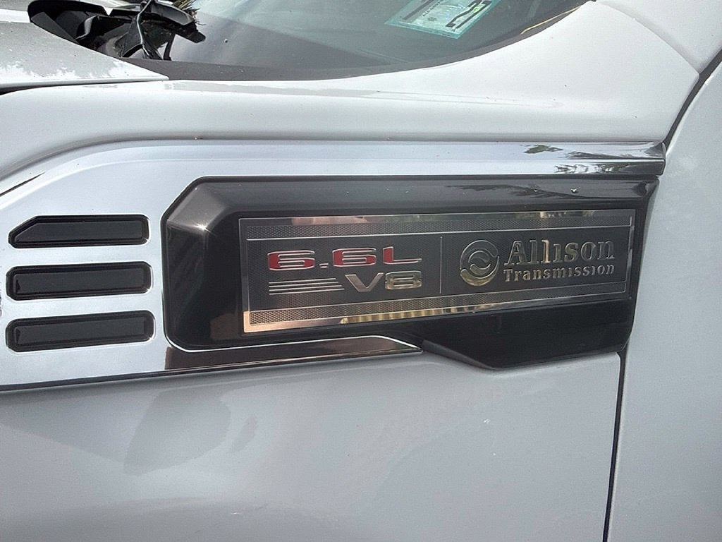 2025 GMC Sierra 2500 HD Pro