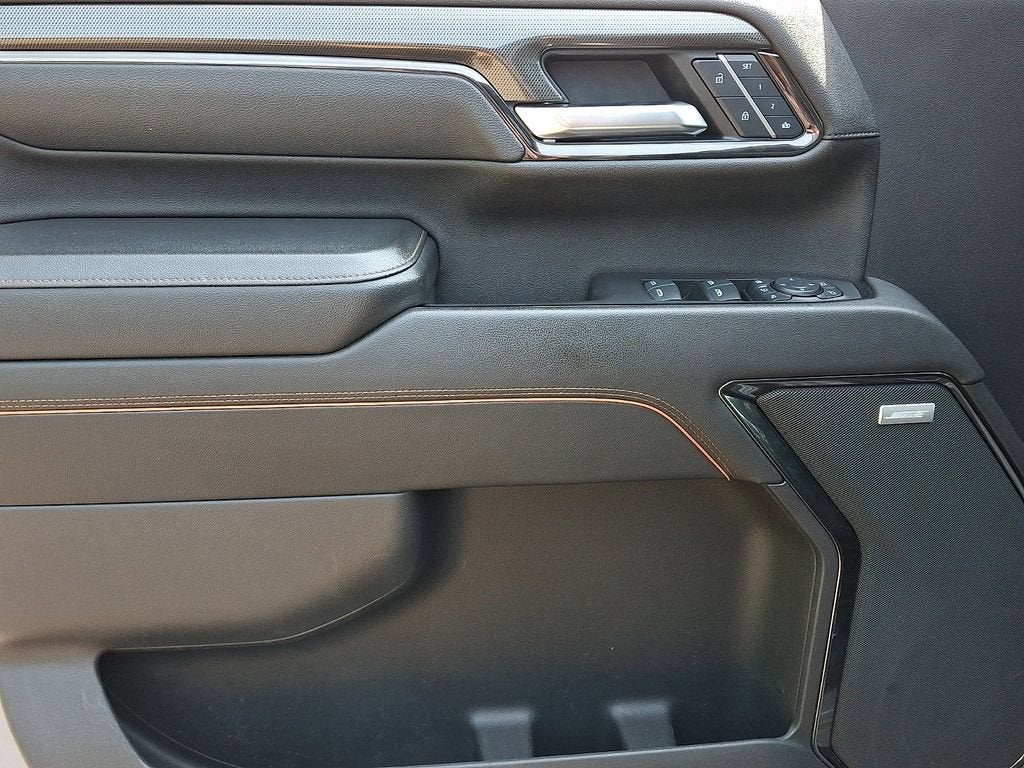 2025 GMC Sierra 3500 HD AT4