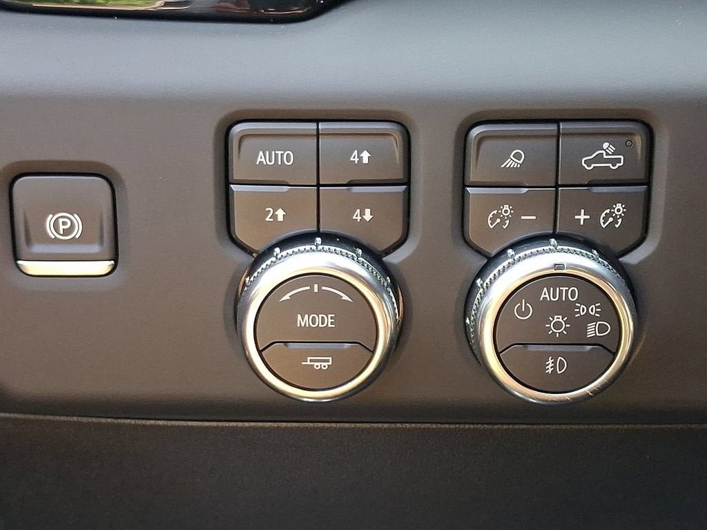 2025 GMC Sierra 3500 HD AT4