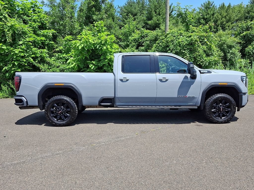 2025 GMC Sierra 3500 HD AT4