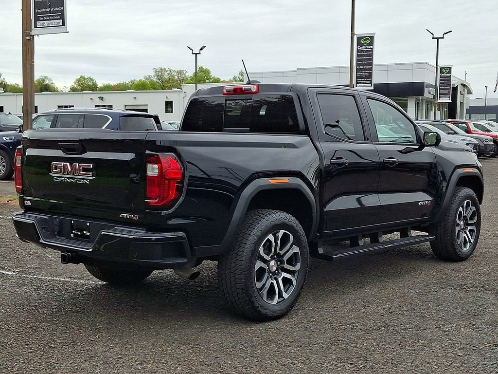 2024 GMC Canyon AT4