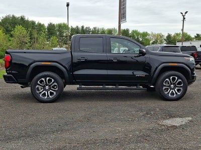 2024 GMC Canyon AT4