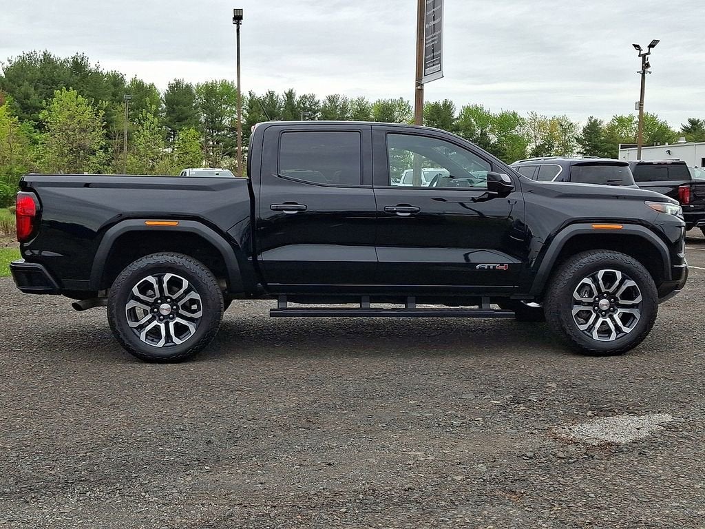 2024 GMC Canyon AT4