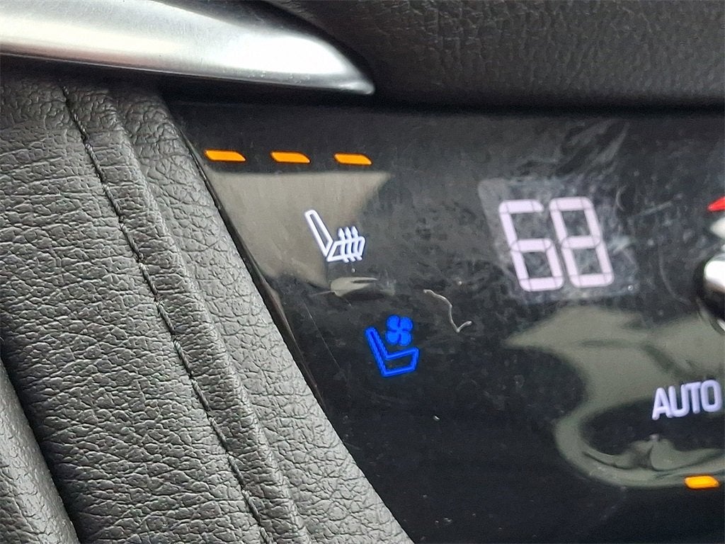 2019 Cadillac XT5 Premium Luxury FWD