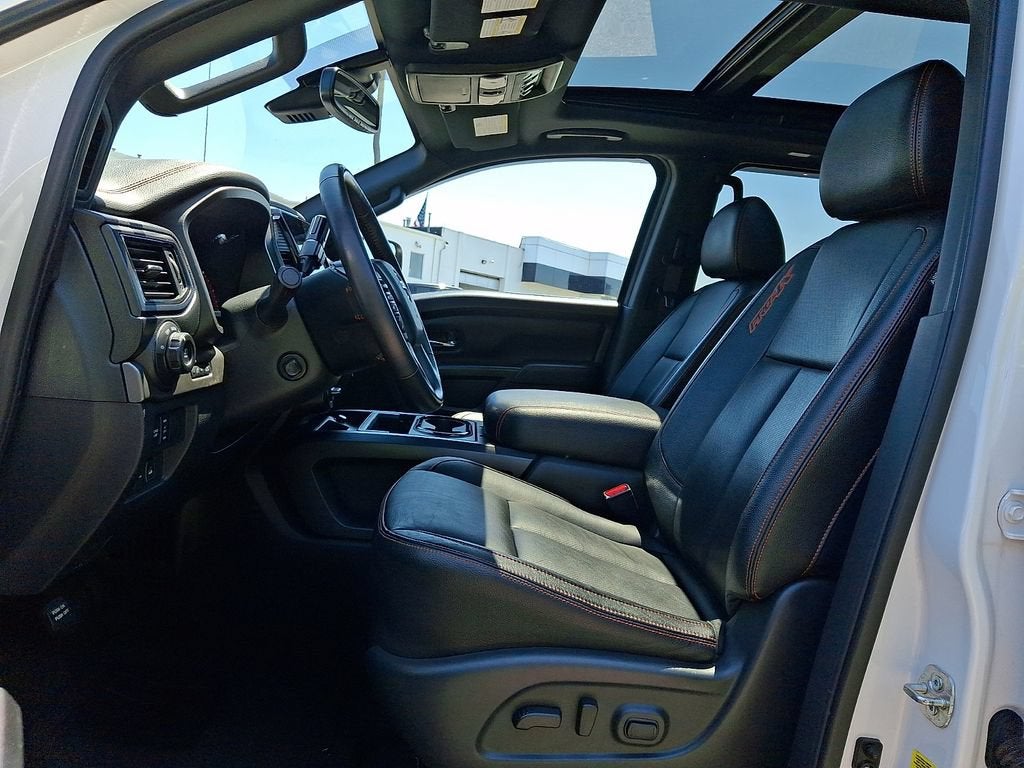2021 Nissan Titan PRO-4X - Photo 13