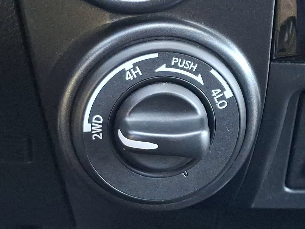 2021 Nissan Titan PRO-4X - Photo 25