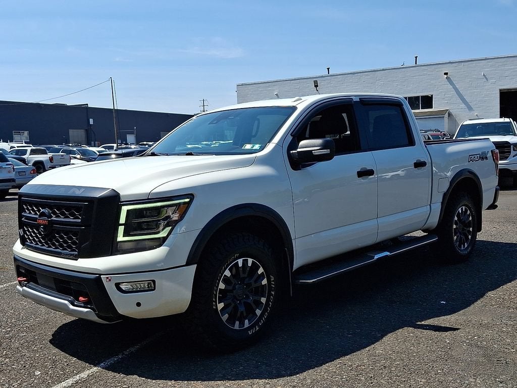 2021 Nissan TITAN Crew Cab PRO-4X 4x4