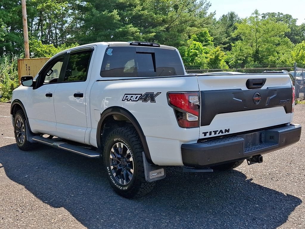 2021 Nissan TITAN Crew Cab PRO-4X 4x4