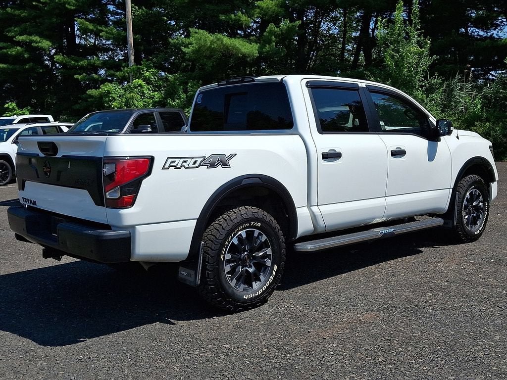 2021 Nissan TITAN Crew Cab PRO-4X 4x4