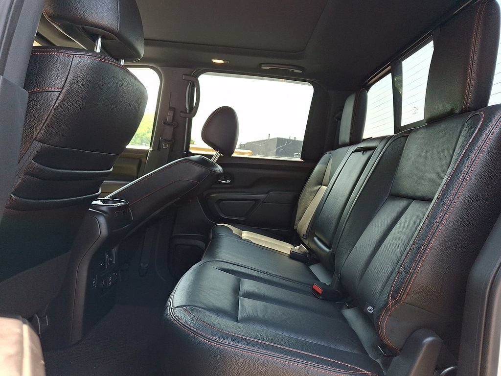 2021 Nissan TITAN Crew Cab PRO-4X 4x4