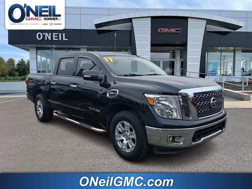 2017 Nissan TITAN SV